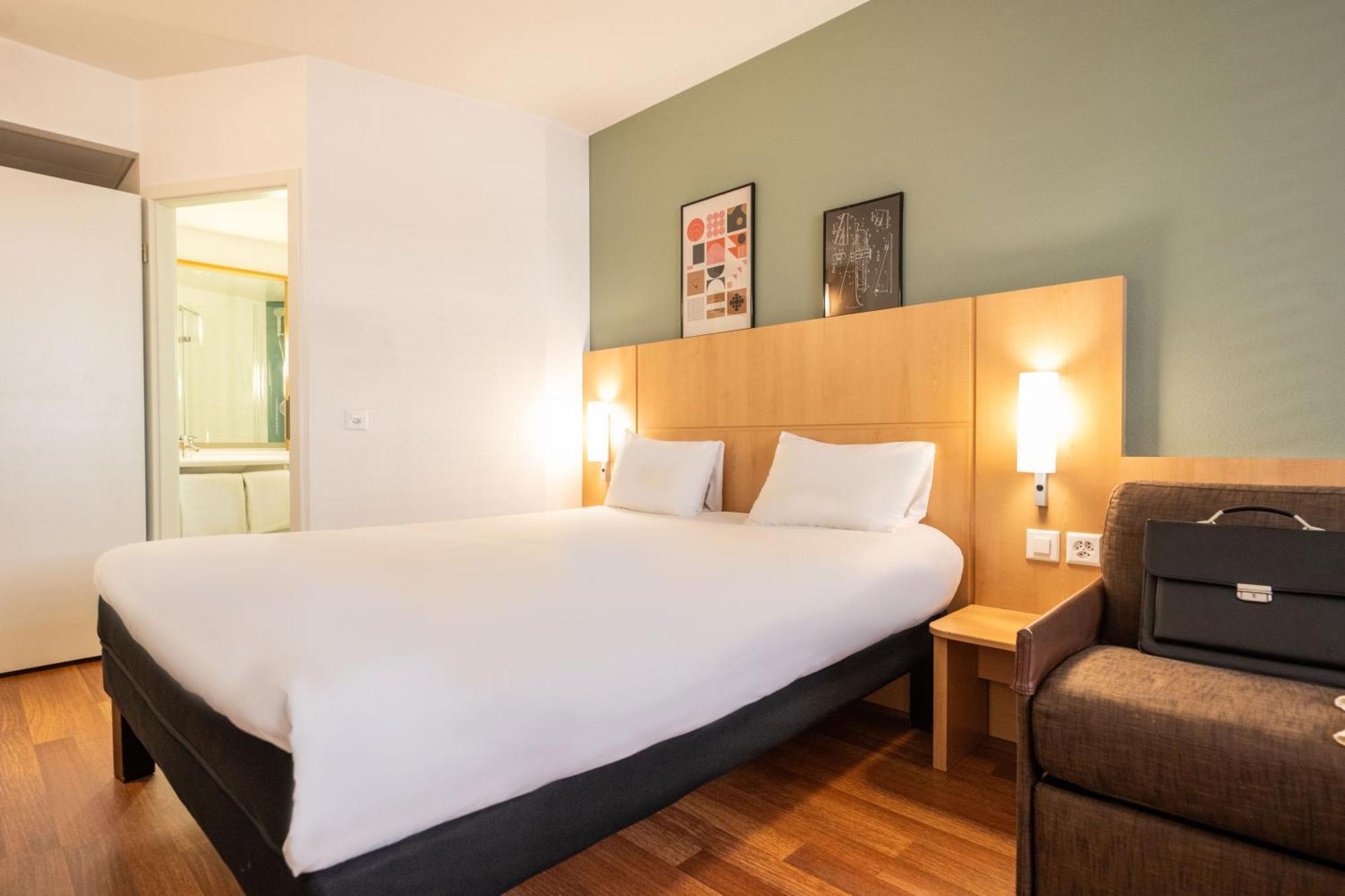 Hotel ibis Genève Centre Nations Esterno foto