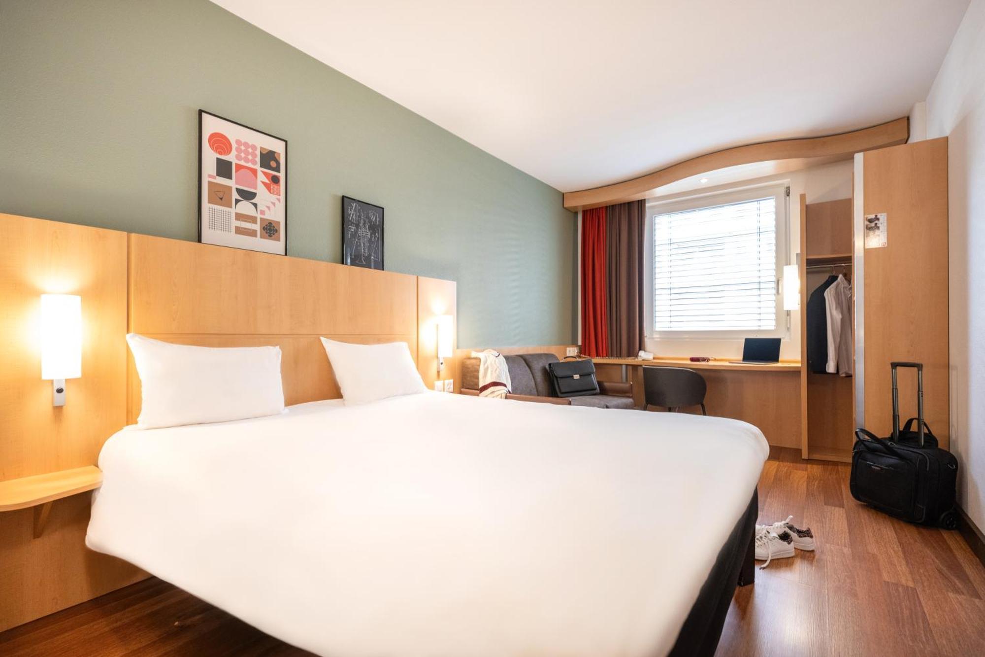 Hotel ibis Genève Centre Nations Esterno foto